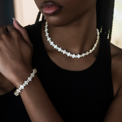 Cloister Link Necklace in White Gold