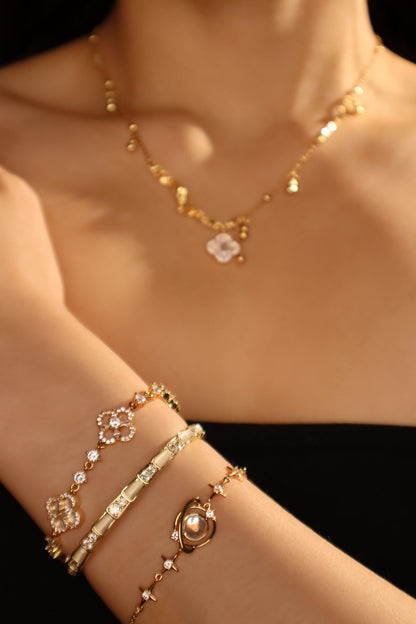 14K Real Gold Plated Lucky Leaf Shell Pearls Bracelet