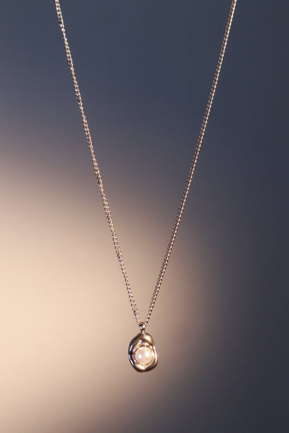 Stainless Steel Pearl Shell Necklace