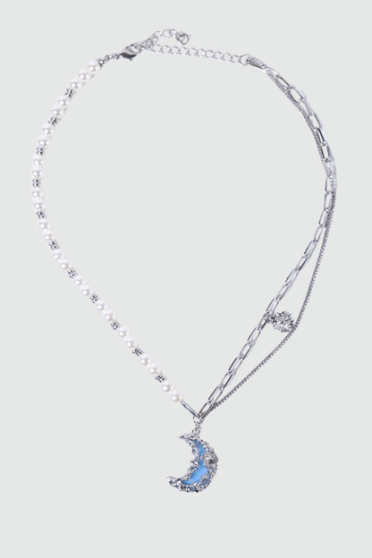 Moon Resin Pearls Necklace