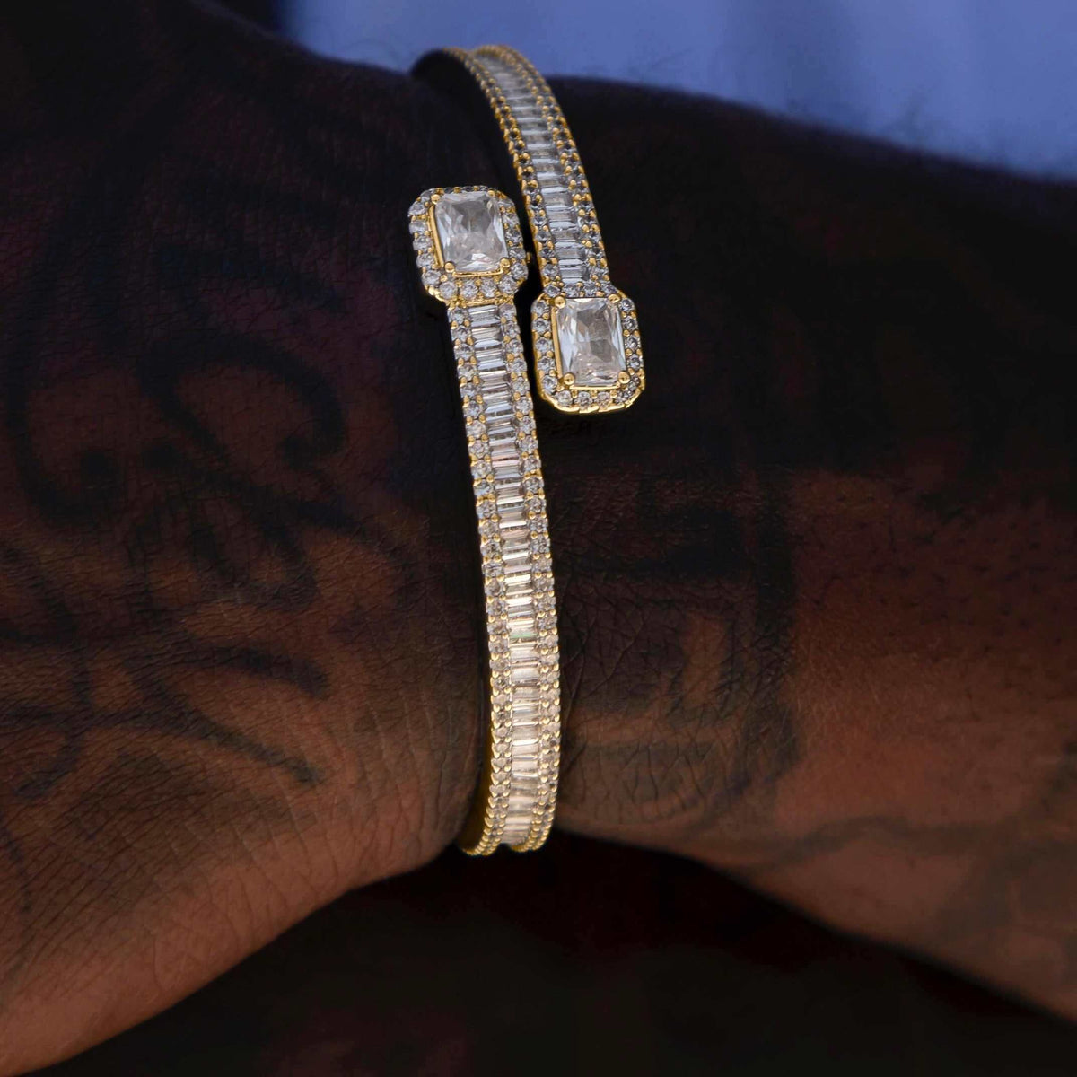 Baguette Clip Bracelet in Yellow Gold