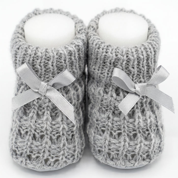 Boys Shoes Knitted with Ribbon Bow 2 - One Size — view 5 — handcrafted in Spain — AGÜ Baby