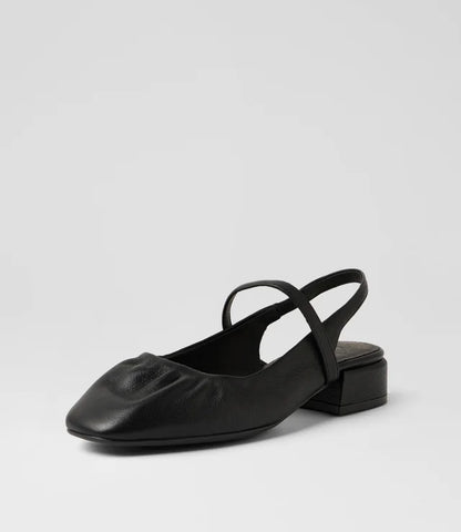 Django & Juliette - Varka Leather Sandal - Black