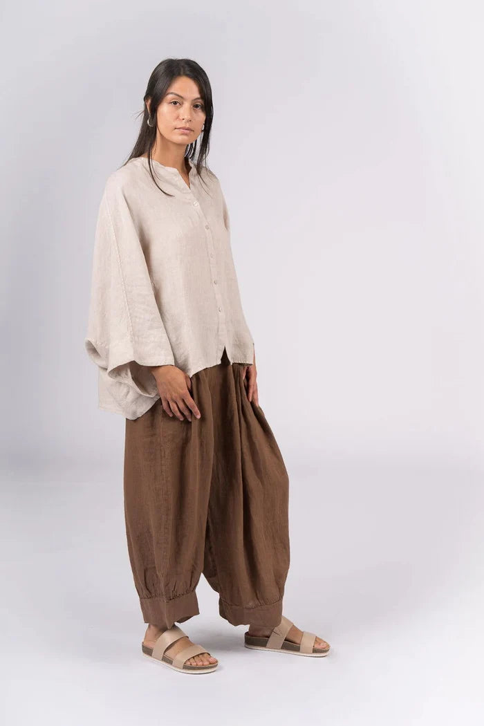 Montaigne - Desi Linen Pants with Back Pockets