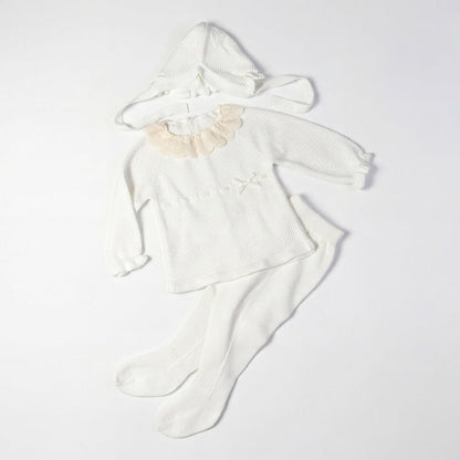 Newborn White with Beige Lace Bow Set 3 Pieces — view 4 — handcrafted in Spain — AGÜ Baby